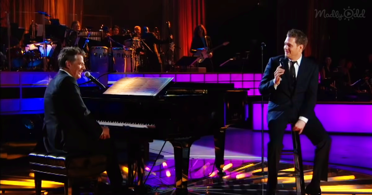 Michael Bublé Sings 'Home' with Blake Shelton