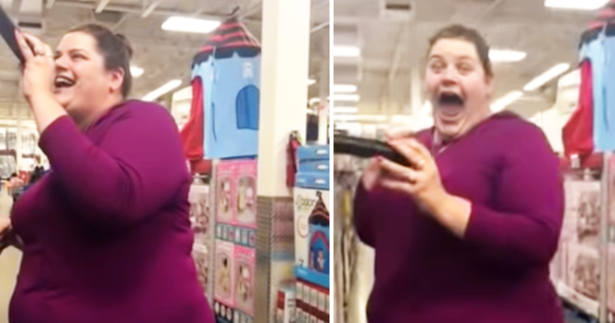 Woman sings in Walmart