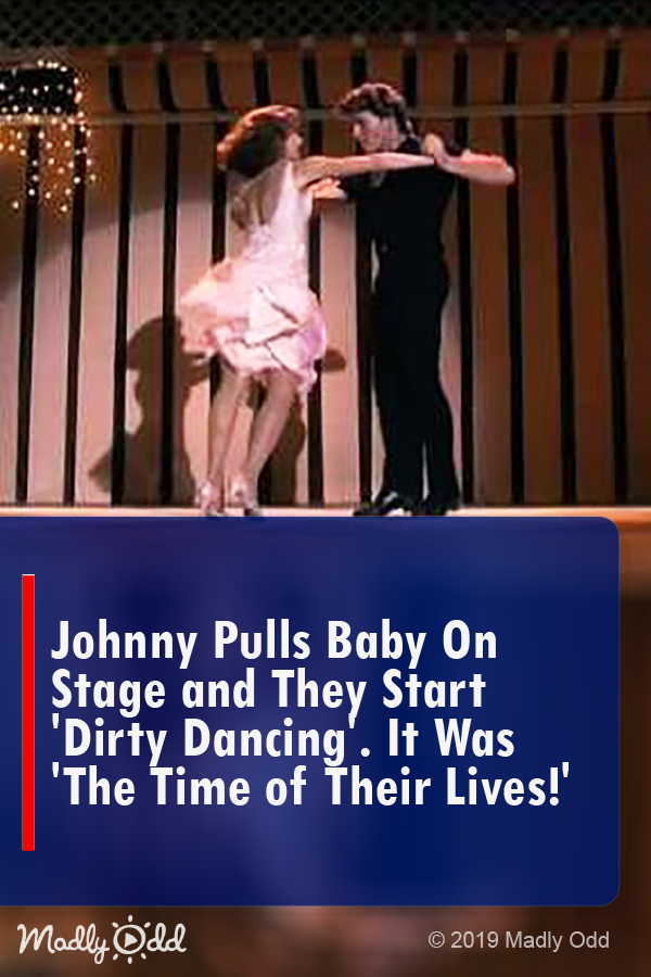 Johnny Pulls Baby on Stage and They Start ‘Dirty Dancing’. It Was ‘The Time Of Their Lives!’