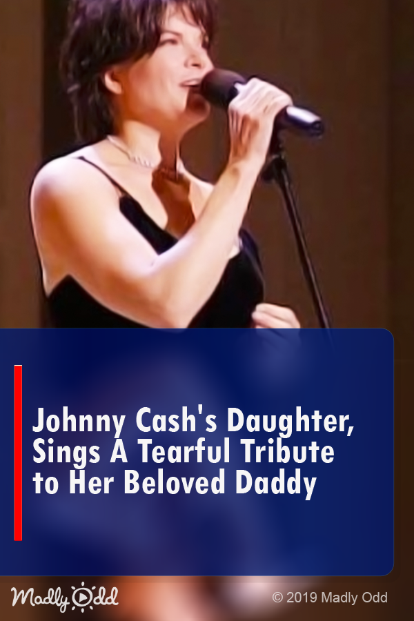 Johnny Cash’s Daughter Sings A TearfulTribute to Her Father