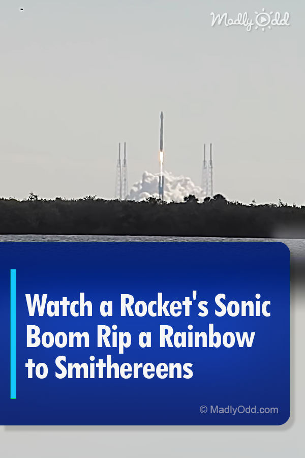 Watch The Shockwave From NASA\'s Atals V Rocket Rip a Rainbow to Smithereens
