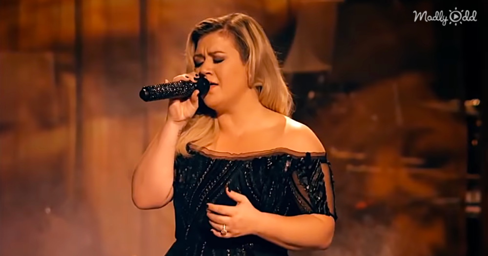 ‘All I Ask Of You’ by Kelly Clarkson & Josh Groban