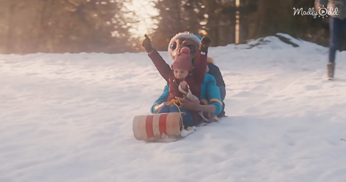 A Holiday Reunion Featuring E.T. by Xfinity