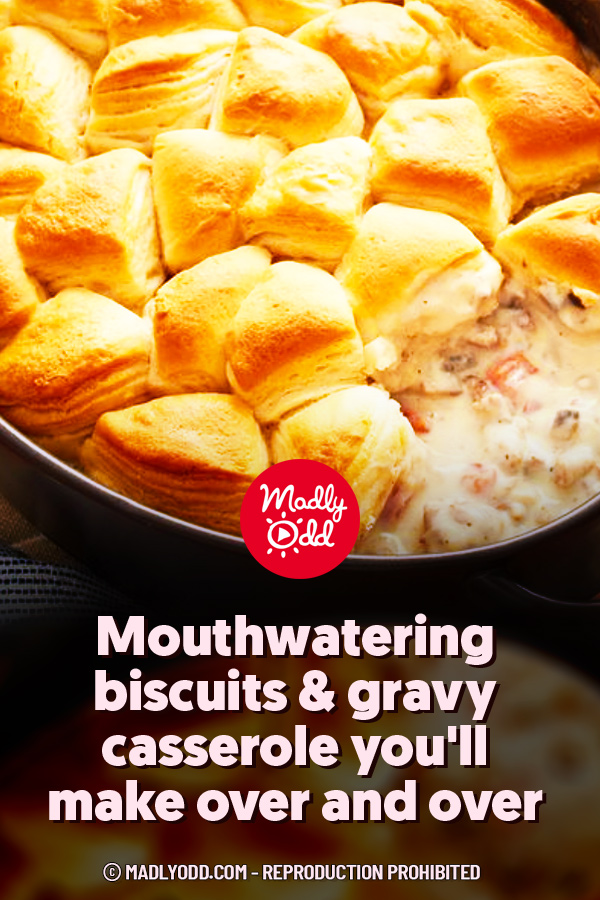 Mouthwatering biscuits & gravy casserole you\'ll make over and over