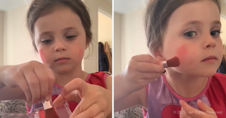 Little Girl Steals Mom S Makeup And