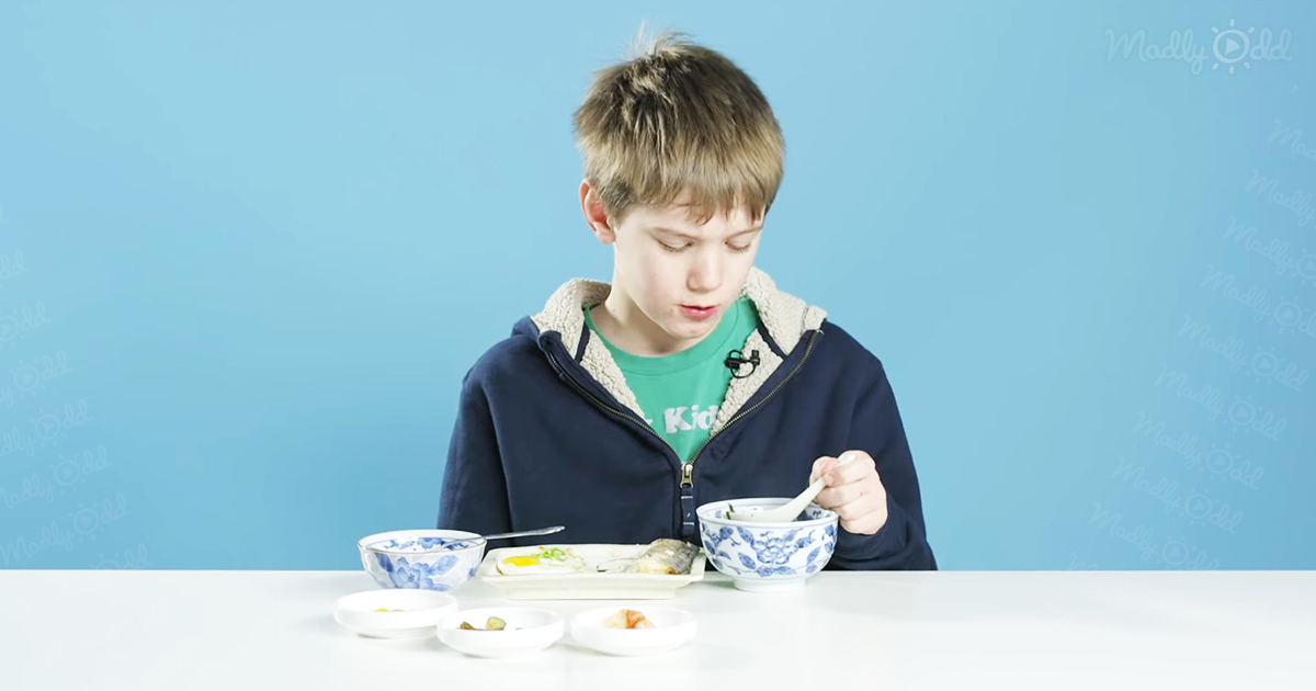 American kids trying food from around the world