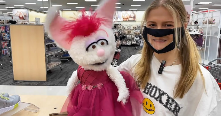 Darci Lynne and the puppet bunny