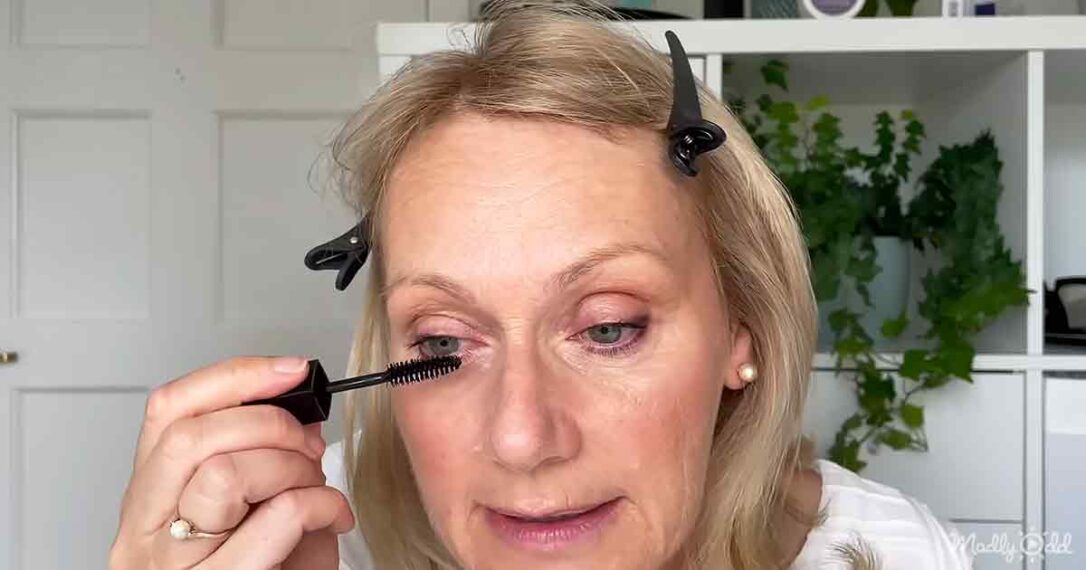 5 Minute Glowy And Simple Makeup For Mature Women Madly Odd