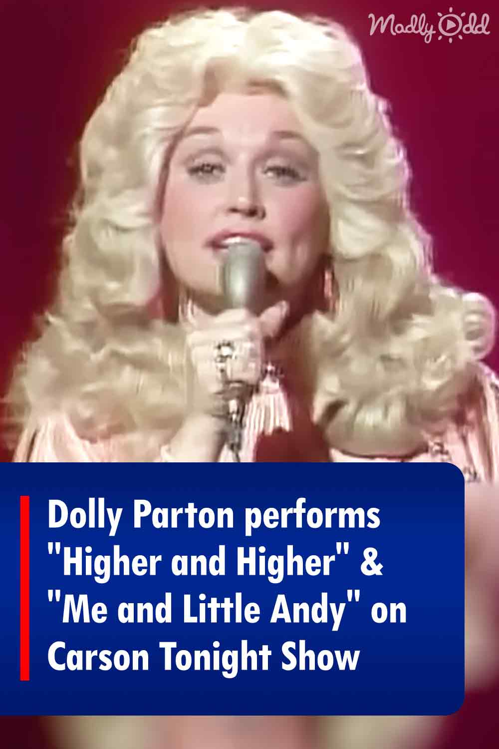 Dolly Parton performs \