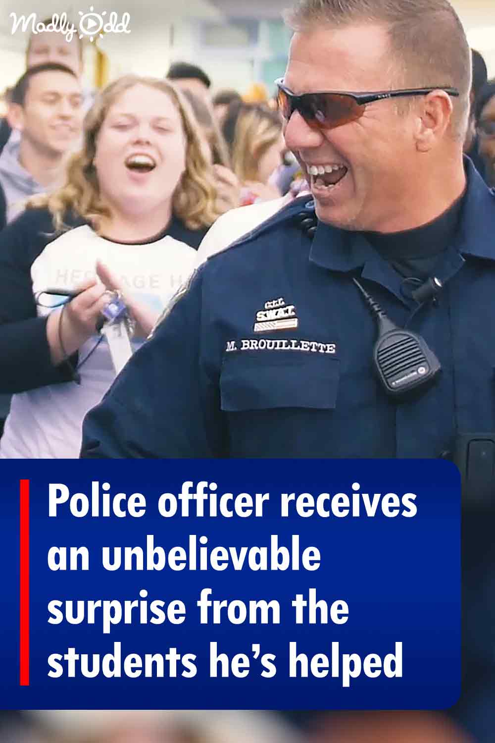 Police officer receives an unbelievable surprise from the students he’s helped