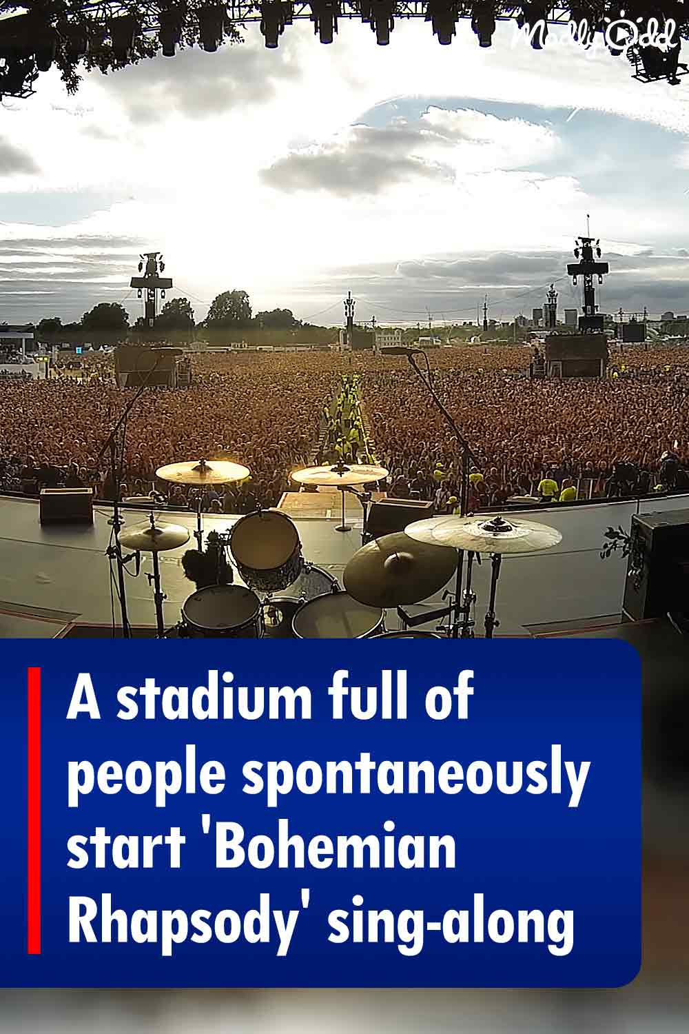 A stadium full of people spontaneously start \'Bohemian Rhapsody\' sing-along