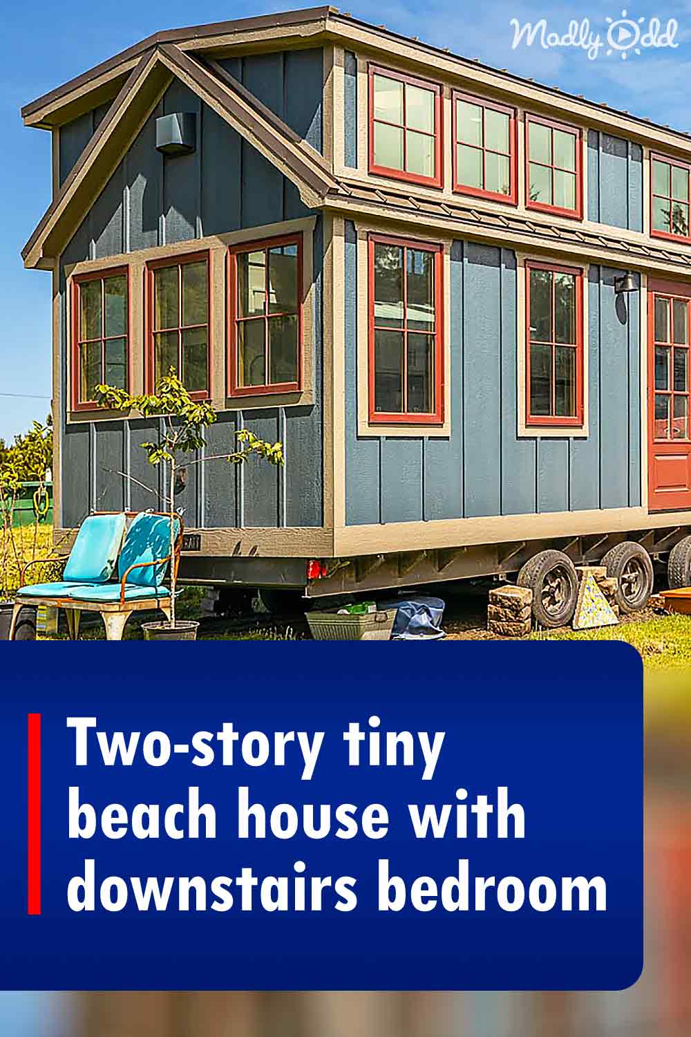 Two-story tiny beach house with downstairs bedroom