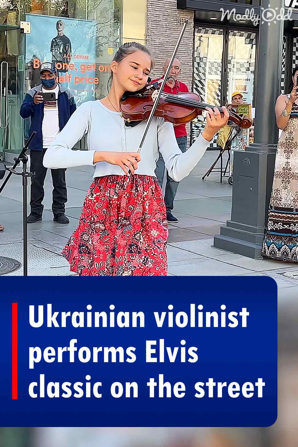 Ukrainian violinist performs Elvis classic on the street